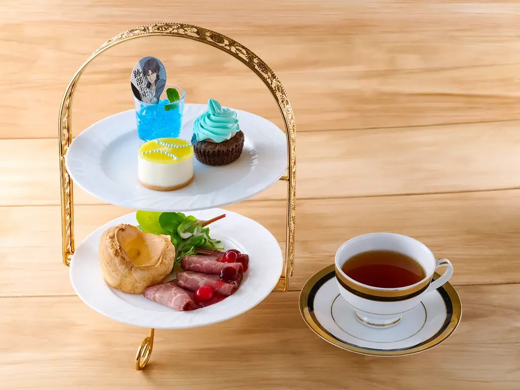 『新テニスの王子様』× Chugai Grace Cafe コラボカフェが渋谷・大阪で開催！描き下ろしイラストの新作グッズや「跡部王国（キングダム）アフタヌーンティーセット」などのコラボメニューが登場 画像 2