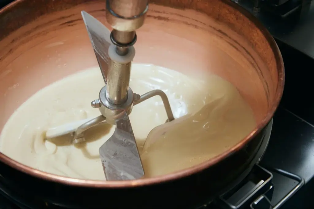 しゃりっ、さくっ、ふわっ 一口で世界が変わる！北海道新銘菓「北のシロエ」4月25日（土）発売 画像 5