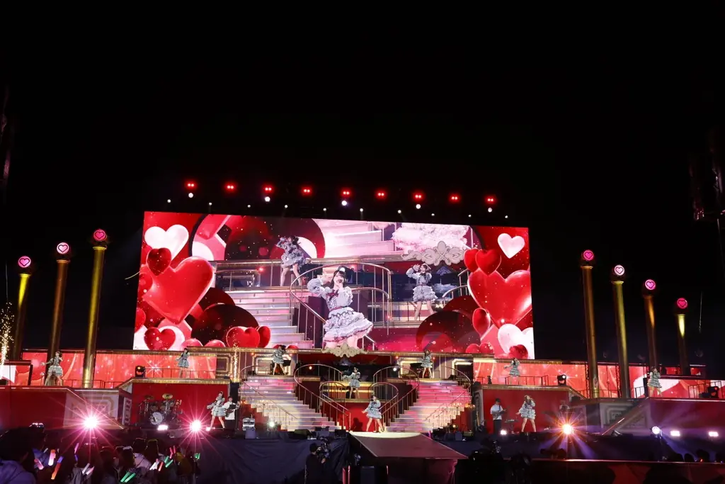 ＝LOVE　結成8周年を記念し、＝LOVE 8周年ツアー「＝LOVE 8th ANNIVERSARY PREMIUM TOUR」FINAL in 横浜スタジアムを開催！！2日間で約7万人を動員！ 画像 8