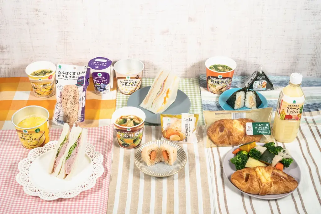 4月21日発売 ファミマル新作 銀鮭バター醤油おむすび