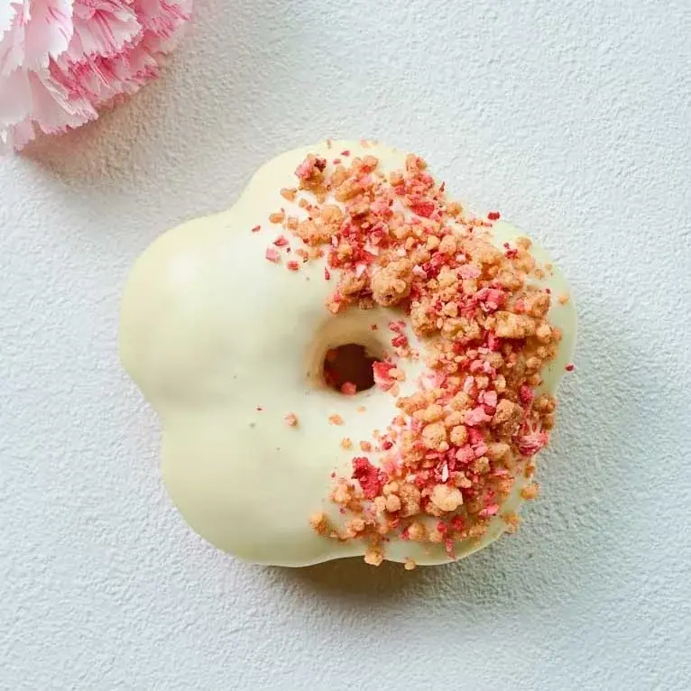 【RACINES DONUT】母の日に贈る花のようなドーナツ「フルールドーナツ」4種を発売。華やかな見た目とやさしい味わいの限定商品 画像 2