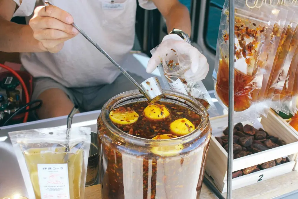 おふろcafe utataneで、よい風呂の日（4月26日）に合わせて、クラフトコーラ「イヨシコーラ」の世界を五感で楽しむイベントを開催 画像 3