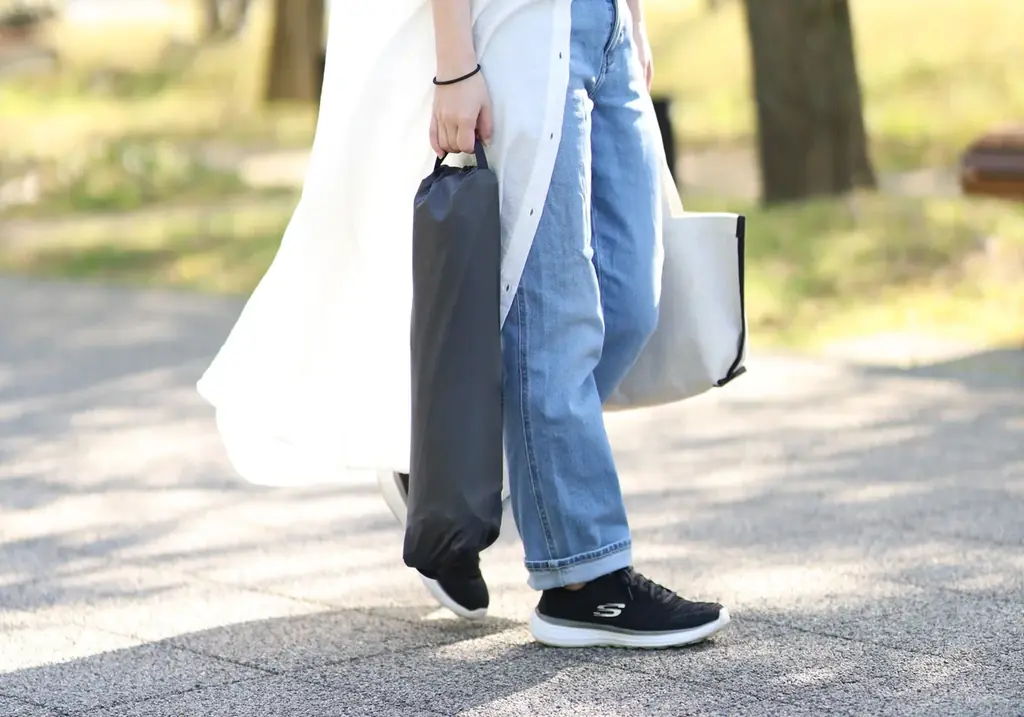 【昨年わずか1ヶ月で完売！】お出かけシーズンの「腰やお尻が痛い…」を解決する救世主！空気でふくらむ極上の特等席 画像 11