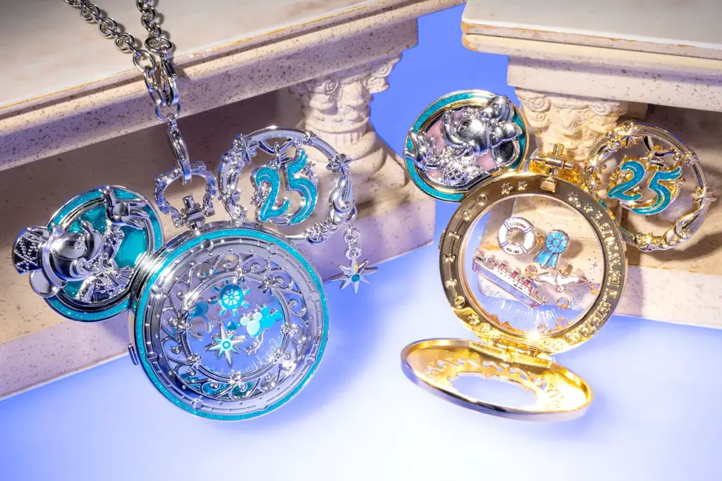 東京ディズニーシー(R)25周年“スパークリング・ジュビリー”開催中！東京ディズニーシーの8つのテーマポートの魅力や25年間の歴史がつまったグッズが5月25日（月）に新登場！ 画像 10