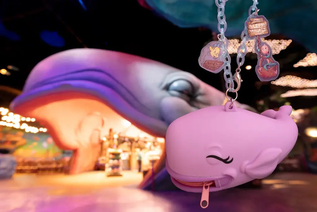 東京ディズニーシー(R)25周年“スパークリング・ジュビリー”開催中！東京ディズニーシーの8つのテーマポートの魅力や25年間の歴史がつまったグッズが5月25日（月）に新登場！ 画像 5