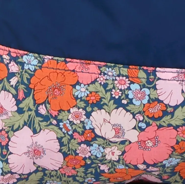 【紀ノ国屋】人気のリバティプリント生地を使用した、小さくまとまるトートバッグが3色展開で新登場！ 画像 9