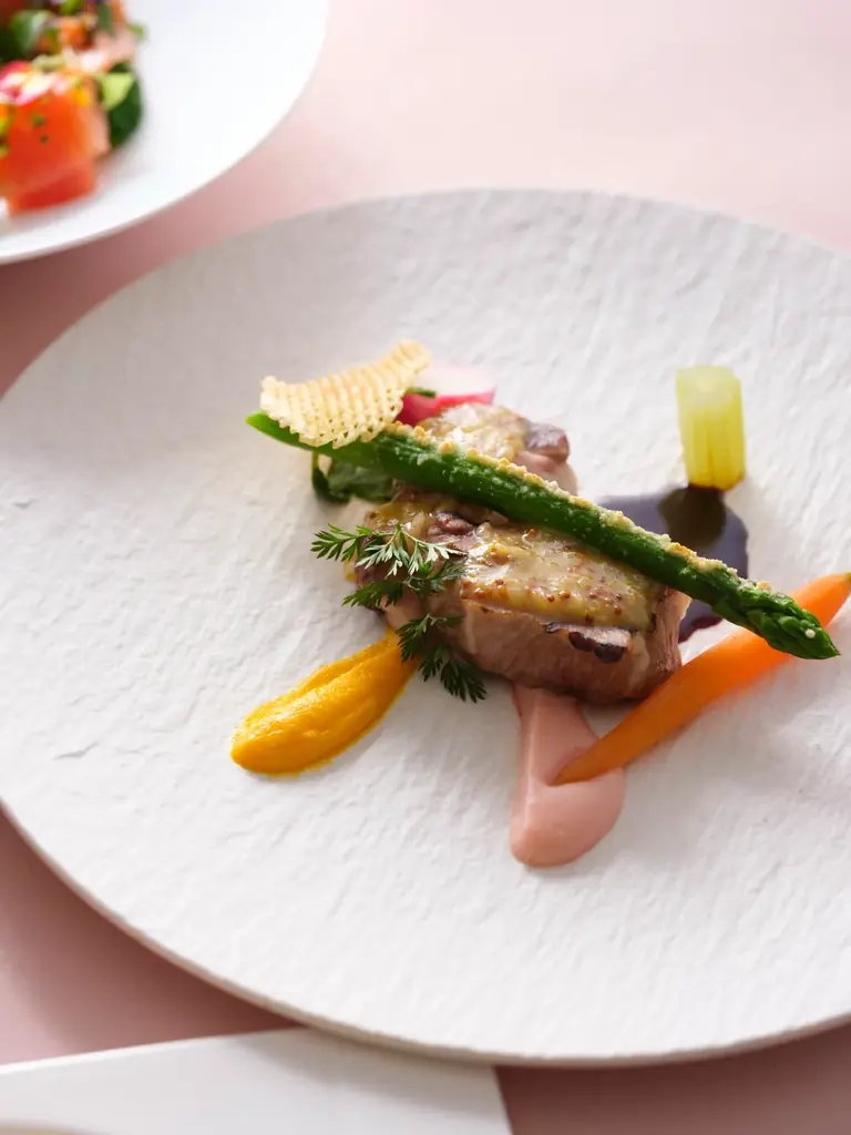 長崎マリオットホテル開業以来初 母の日限定ケーキ「フルール・ド・カーネーション」の予約受付を開始【JR九州ホテルズアンドリゾーツ】 画像 7