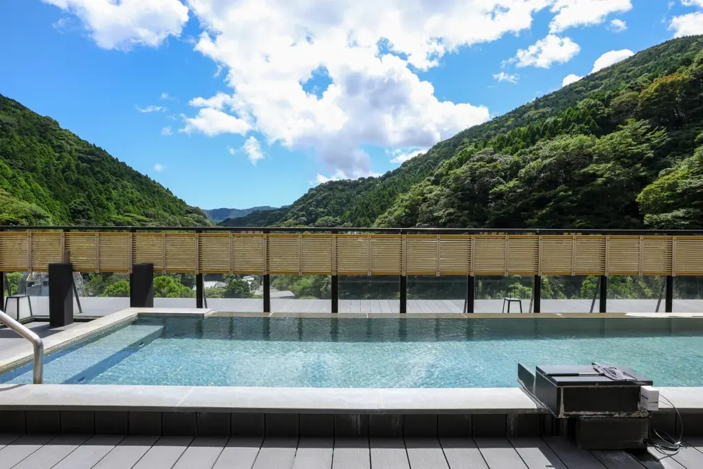 【奥湯河原温泉山翠楼SANSUIROU・源泉のお宿湯河原千代田荘】混雑を避けてお得に宿泊！ 画像 3