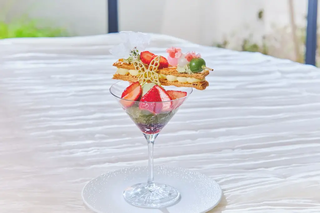 いちごと抹茶の甘美なマリアージュに心躍る！新緑の季節を楽しむスイーツコレクション『初夏のいちごと抹茶アフタヌーンティー』全国4都市で期間限定販売 画像 8