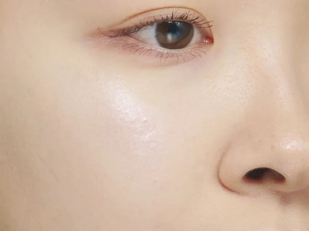 【キャンメイク】生レア質感の「むにゅっとハイライター」から儚げな白みパープルが登場！「カラフルネイルズ」新色パステルカラー、メイクミーハッピー「オードトワレ」新しい香りも2026年4月下旬より発売 画像 3