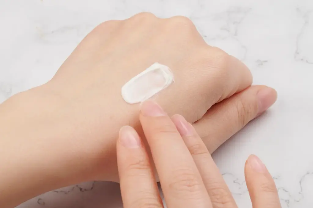 【キャンメイク】崩れにくい&テカリ防止の透明感セッティングパウダーが新登場！「マーメイドスキンジェルUV」新タイプ、「クリーミータッチライナー シアー」新色も2026年4月下旬より先行発売 画像 8