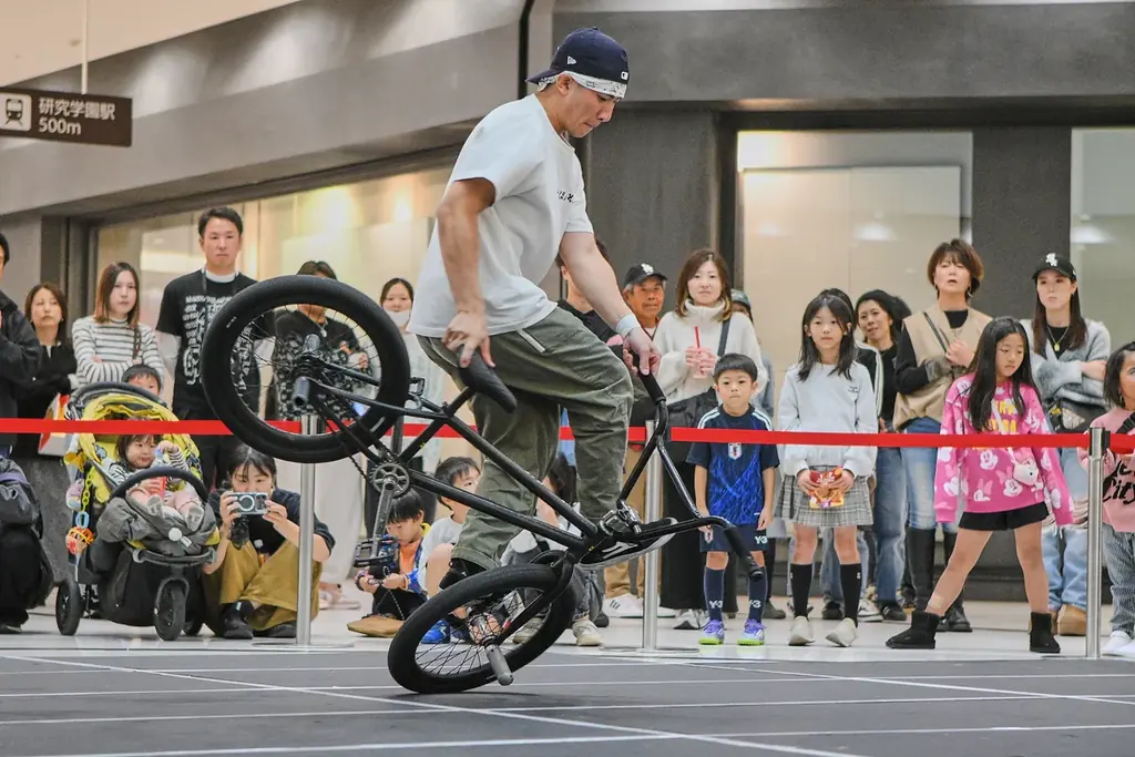 GWのつくばに、子どもの「できた！」が響く2日間。スケートボード、BMX、ダブルダッチ、ストライダーの4種目が無料で体験できる『クロススポーツパーク in イーアスつくば』開催決定！ 画像 6