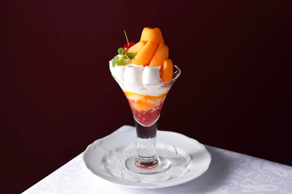 「資生堂パーラー 銀座本店サロン・ド・カフェ」、初夏の実りを堪能できる、5月限定パフェなどを展開！ 画像 2