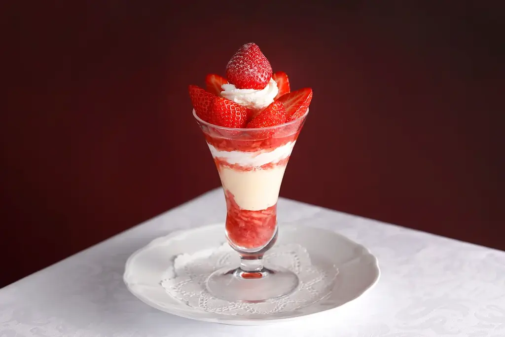 「資生堂パーラー 銀座本店サロン・ド・カフェ」、初夏の実りを堪能できる、5月限定パフェなどを展開！ 画像 3