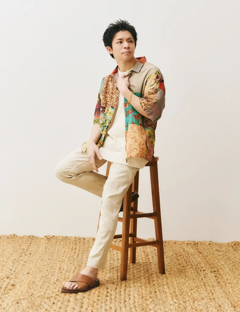 バナナ・リパブリック、ブランドアンバサダー Number_i 岸優太さんの最新ヴィジュアルThe Summer Edit -初夏を映す洗練されたワードローブ- を公開 画像 4