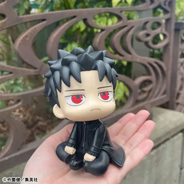 『カグラバチ』より「六平千鉱」「漣伯理」が、見上げ＆おすわりポーズのフィギュアシリーズ「るかっぷ」に登場。 画像 10