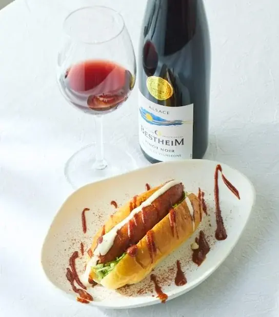 【阪神梅田本店】『ホットドッグ×フランスワイン』や『まぜそば×オーストラリアワイン』！？ これまでにないペアリングに出会える8日間 画像 2