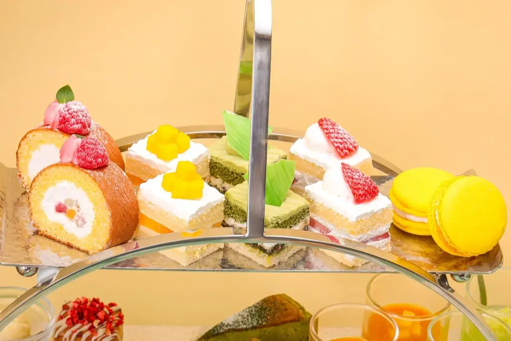 春の「いちご」も初夏の「マンゴー」も！新緑の季節に贈る“いいとこ取り”なご褒美アフタヌーンティー 画像 2