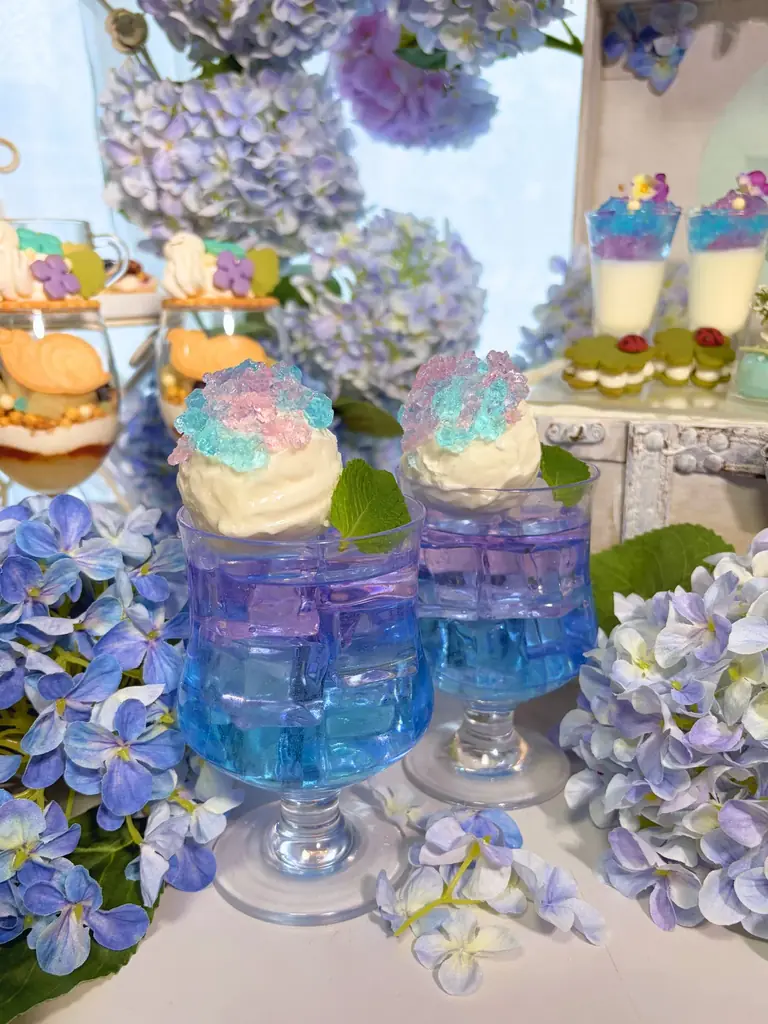 【HAUTE COUTURE CAFE 中目黒】きらめく雨粒と色づく紫陽花が彩る雨上がりの宝石箱のようなアフタヌーンティー「Hydrangea × Rain Jewels Afternoon Tea」 画像 7