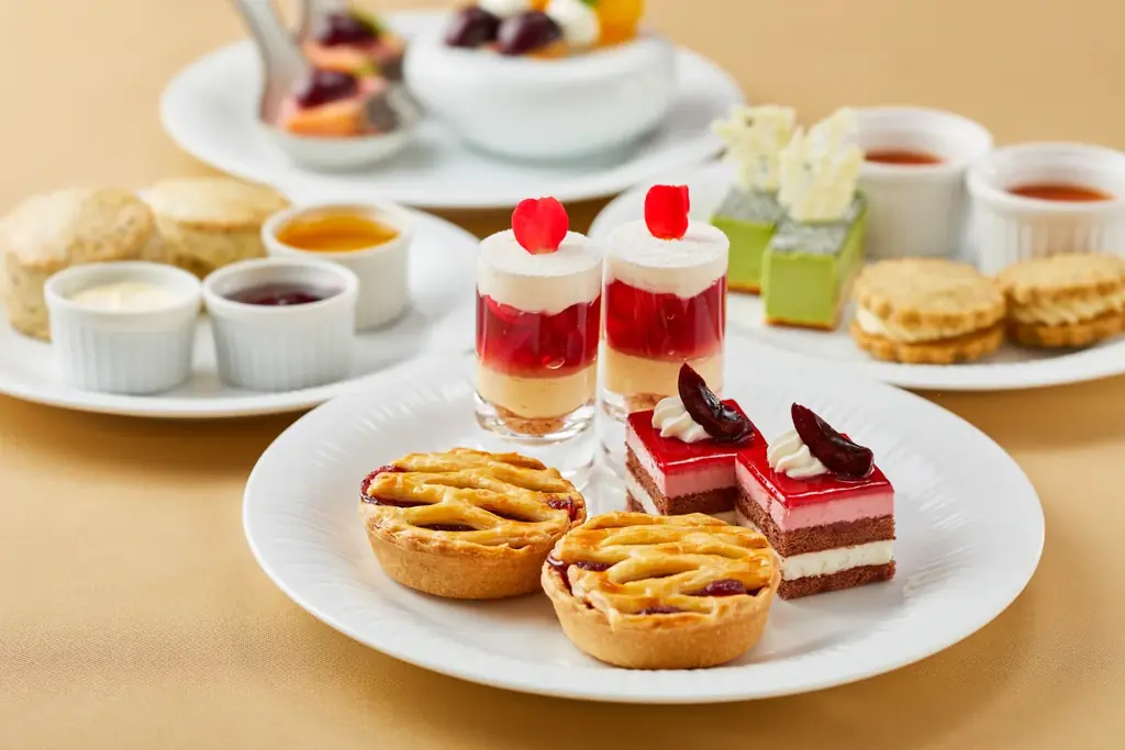[東京イーストサイド ホテル櫂会]紅茶とチェリーが主役。和と洋が調和する初夏のアフタヌーンティー 画像 2