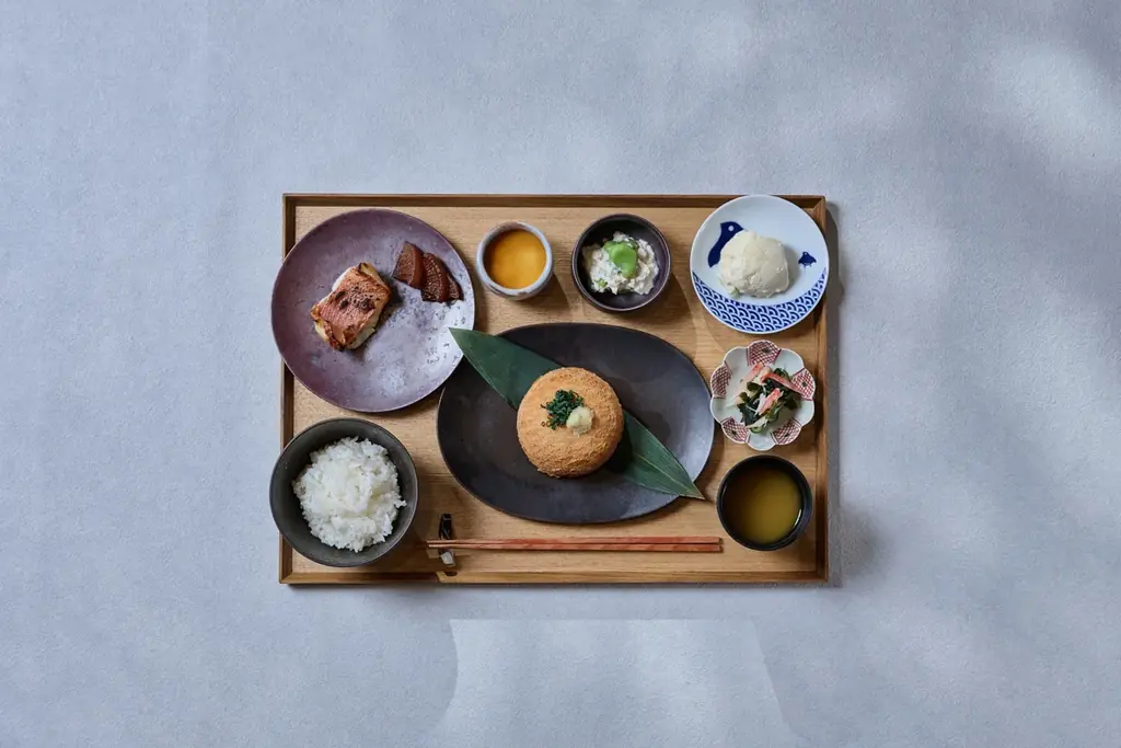 『高宮庭園茶寮』と『三原豆腐店』のコラボ朝食御膳を提供　第3回「めぐる、あつまる。縁庭市」開催 画像 2