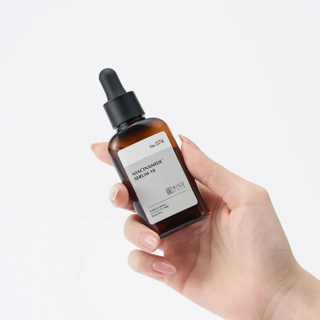 年齢サインが気になりはじめたら。やさしく満たすスキンケアーKISOCAREからナイアシンアミド美容液に濃度10%が仲間入り。5月1日(金)より順次発売 画像 2