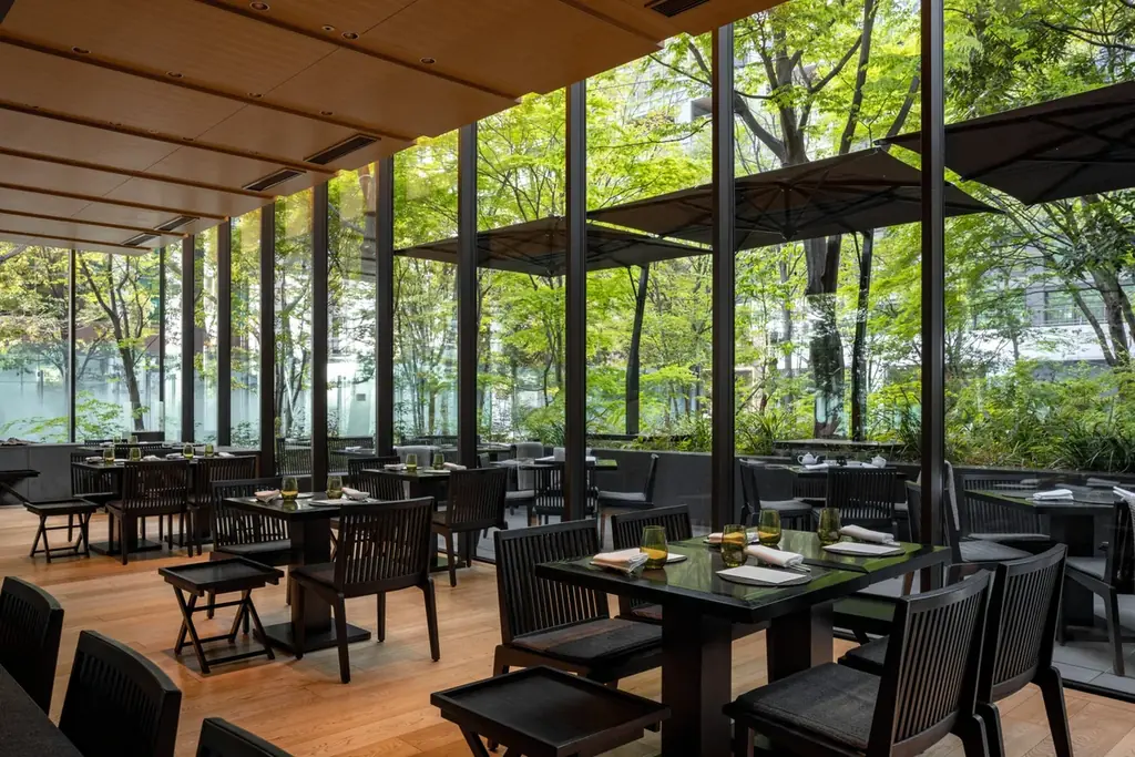 【アマン東京】「緑」の季節を楽しむ初夏のデザートメニューのご案内　『シェイド  オブ グリーン アフタヌーンティー』など3種をご提供 画像 7