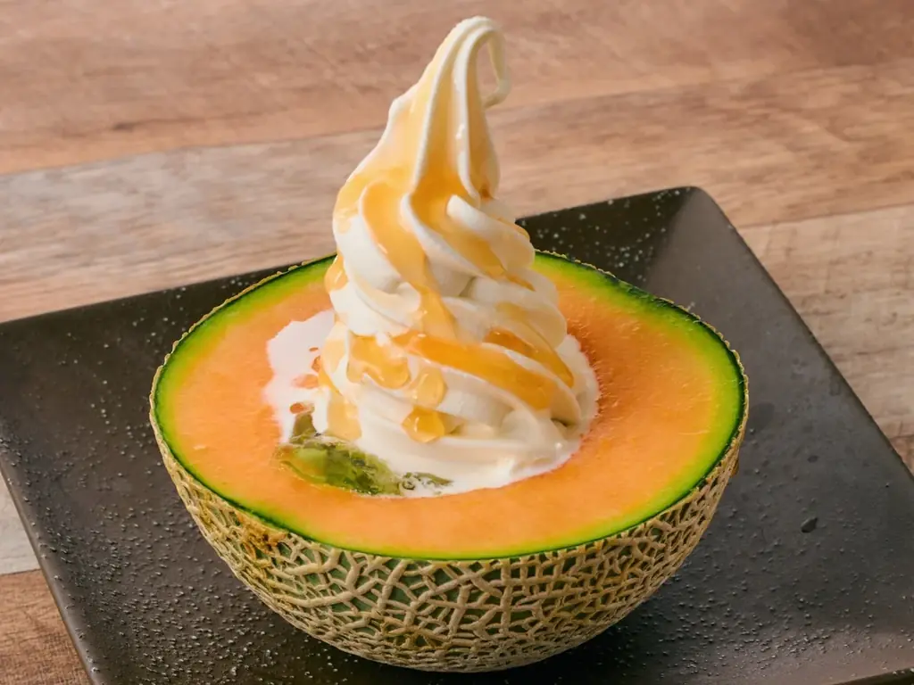 夢庵で昨年20万食以上販売(※1)した人気スイーツが今年も！「国産赤肉メロンデザート」7種が限定登場 画像 5