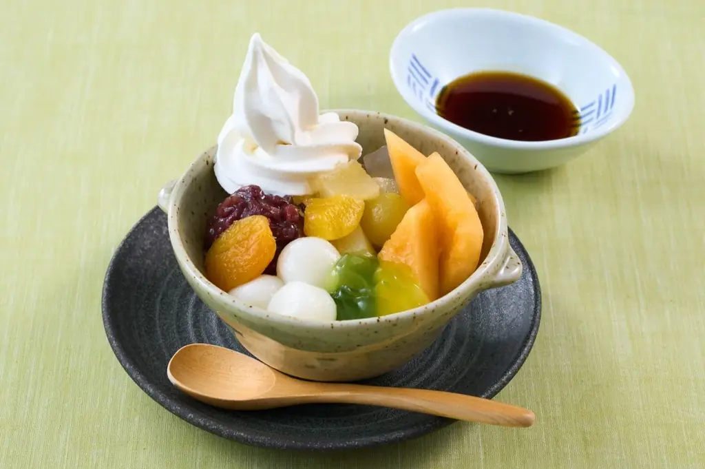 夢庵で昨年20万食以上販売(※1)した人気スイーツが今年も！「国産赤肉メロンデザート」7種が限定登場 画像 6