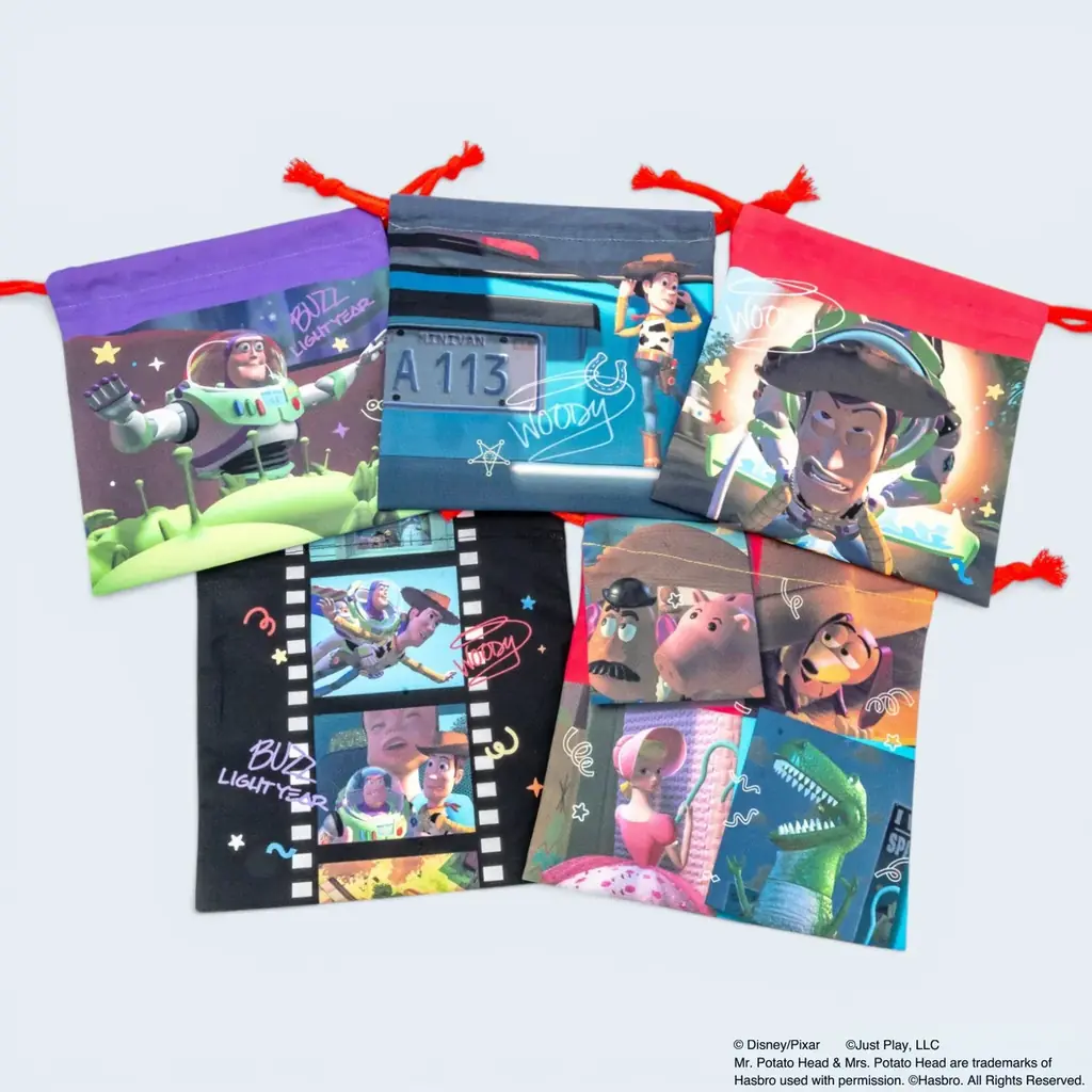 【訂正】【トイ・ストーリー】映画の感動をそのまま持ち歩こう！「Disney THE MARKET in 阪急うめだ本店」にて4/29～スケーターがランチ巾着＆竹箸を先行販売開始 画像 1