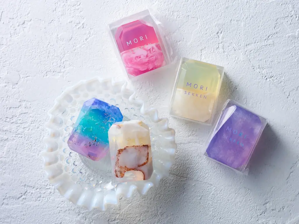 JR大宮駅「エキュート大宮/大宮 ノース」「アメジスト」や「エメラルド」などの宝石をイメージした、グラススイーツが限定・新発売！「初夏のプリズム～心おどるきらめき集めました～」フェア初開催！ 画像 11