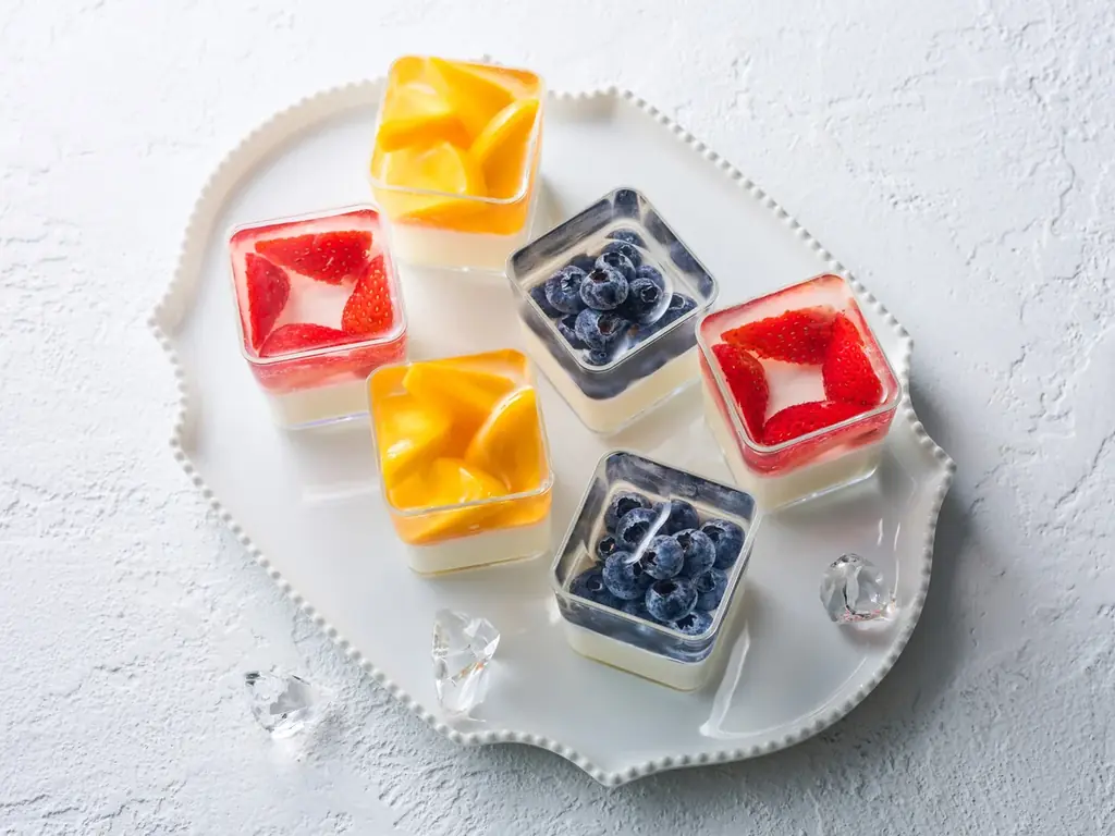 JR大宮駅「エキュート大宮/大宮 ノース」「アメジスト」や「エメラルド」などの宝石をイメージした、グラススイーツが限定・新発売！「初夏のプリズム～心おどるきらめき集めました～」フェア初開催！ 画像 6