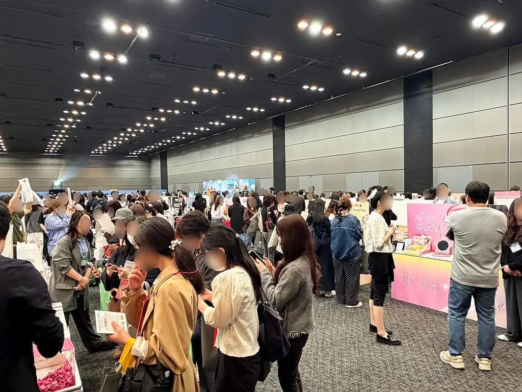 モルチーズ、ロフトの「ロフト FUN!FUN!SEOUL 2026SS」「Kコスメフェスティバル」のメインビジュアルに選定 画像 4