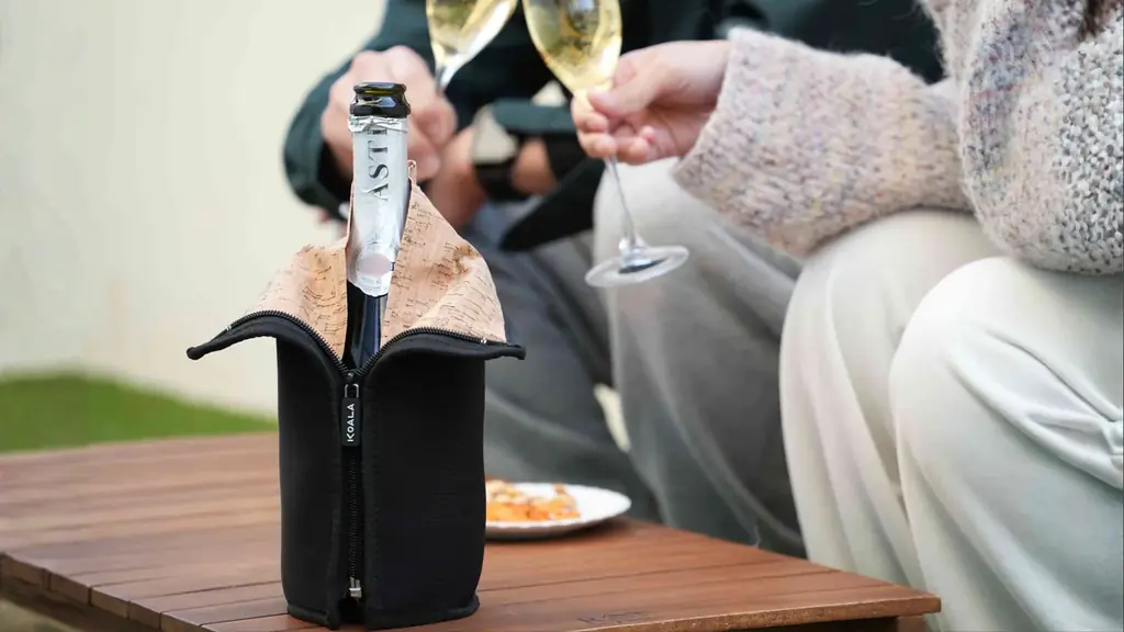 スペイン発ワインアクセサリーブランド「KOALA」、“水・氷不要”でスマートに冷やし最適温度を長時間キープ【タキシード】ワイン＆シャンパンクーラー登場。4月25日10:30よりMakuakeで先行販売 画像 12