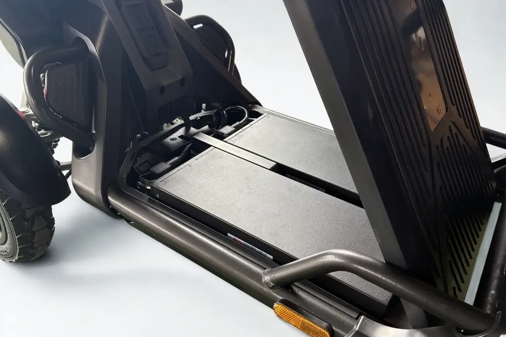【最大約100km走行】“小さな軽トラ”4輪電動バイク『ブレイズ イーカーゴ』に専用オプション2製品が登場 画像 5