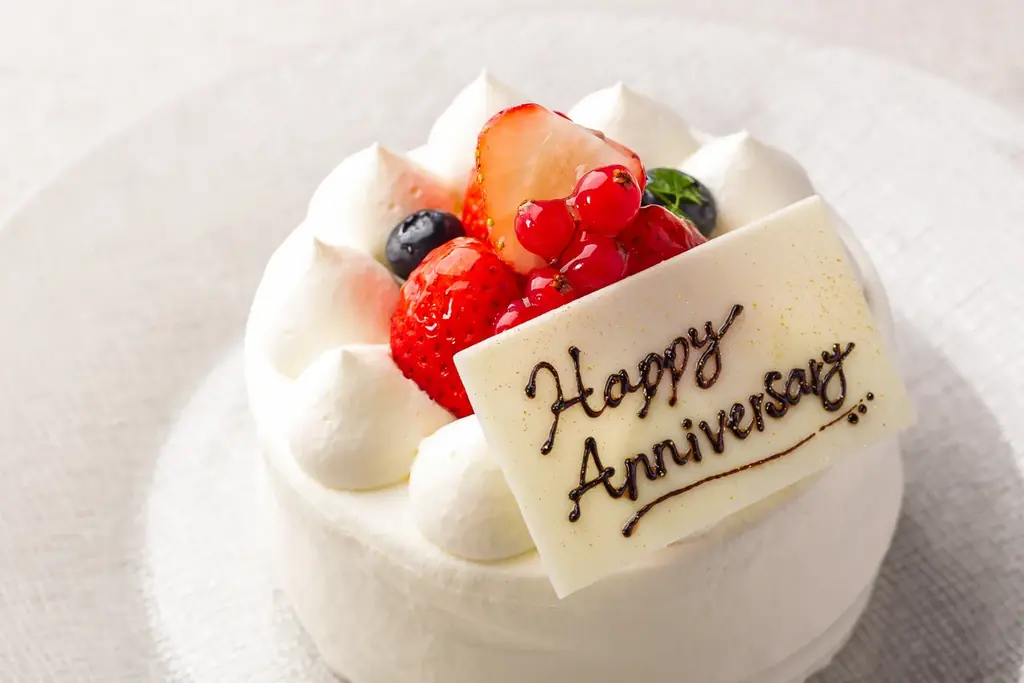 【沖縄ハーバービューホテル】開業50周年のホスピタリティとともに記念日を彩る“スワンのサプライズ”タオルアートで演出する記念日宿泊プラン登場。 画像 2