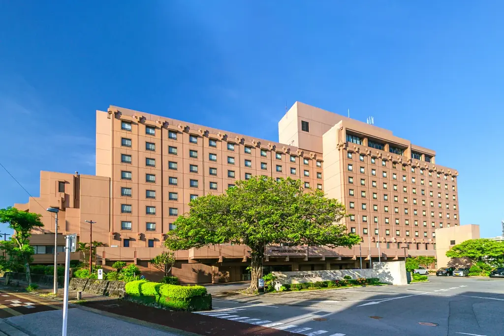 【沖縄ハーバービューホテル】開業50周年のホスピタリティとともに記念日を彩る“スワンのサプライズ”タオルアートで演出する記念日宿泊プラン登場。 画像 4