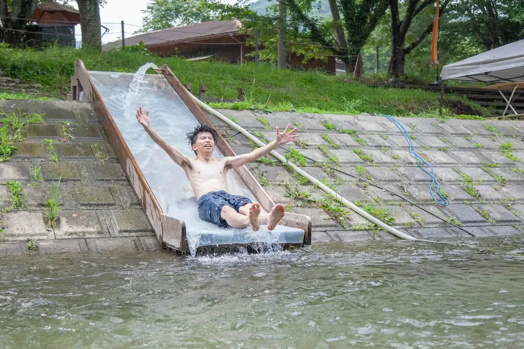清流が目の前の絶好のロケーション。清流×サウナの最高のととのい体験「コモリバサウナフェス 2026 summer」 を開催 画像 3