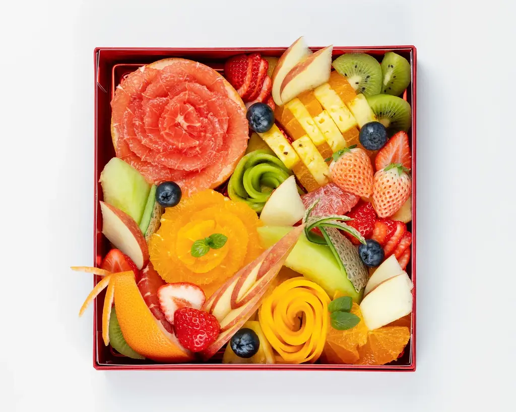 まるでフラワーボックスな旬果の一箱　テイクアウト需要に応える『フルーツボックス』新発売 画像 2