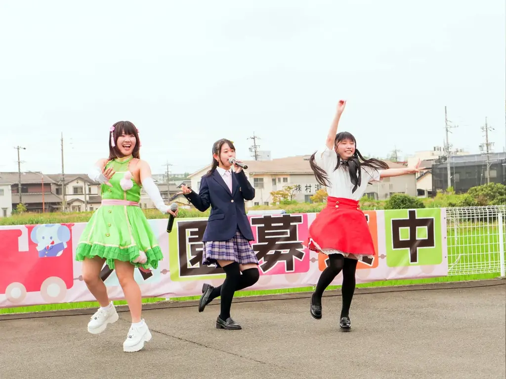 知多娘。のライブやキッチンカー、スイーツ、芝人形づくりが体験できる「フェリーチェマルシェ」知多市で5月10日開催！ 画像 2