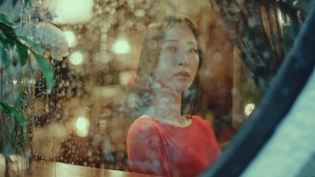 「梅雨りんちょ。しちゃう？」雨シーズンの髪悩みに寄り添うシャンプー『つるりんちょ。』、新TVCM「梅雨」篇を4月25日(土)より関東・関西で放送開始 画像 2