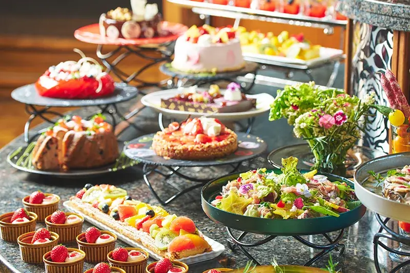 フレンチレストラン「フォーシーズン」リニューアルオープン！ 東シナ海を望む特等席で、週末ランチビュッフェ♪ オープン記念のワインフリーフロー6月28日まで 画像 4