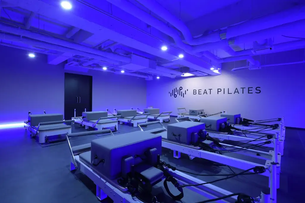 【運動を「エンタメ」へ】話題の暗闇系マシンピラティススタジオ 「Beat Pilates」が、愛知県 豊田市に遂に上陸！ 画像 2