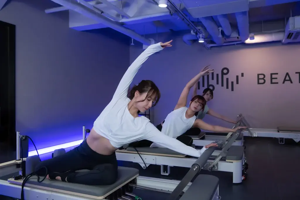 【運動を「エンタメ」へ】話題の暗闇系マシンピラティススタジオ 「Beat Pilates」が、愛知県 豊田市に遂に上陸！ 画像 3
