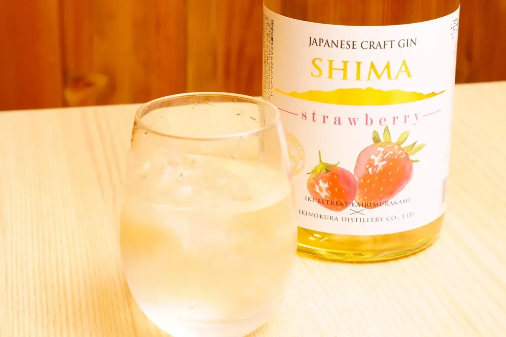 社長が酒蔵で惚れ込んだ“苺のクラフトジン”を数量限定提供！｜純国産馬刺しと朝引き鶏 にほんいち 大阪堺筋本町店 画像 3