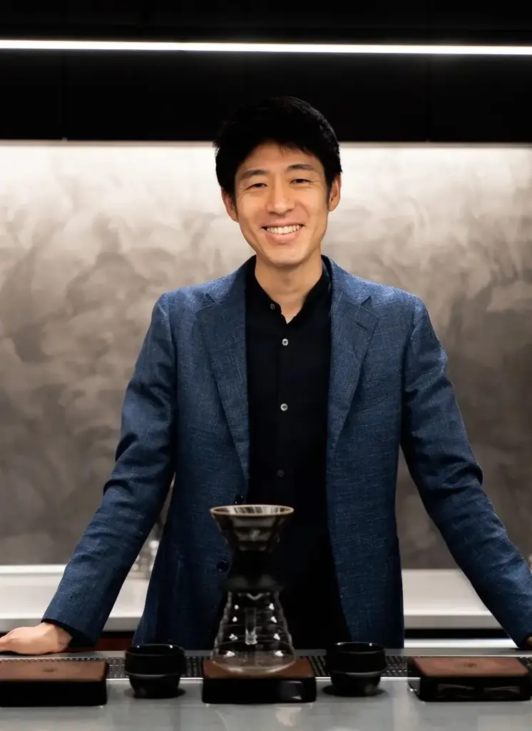 ファミリーマート、世界No.1バリスタ・粕谷哲監修のチルドカップコーヒー初の「カフェインレスカフェラテ」を4月28日（火）より全国発売 画像 3