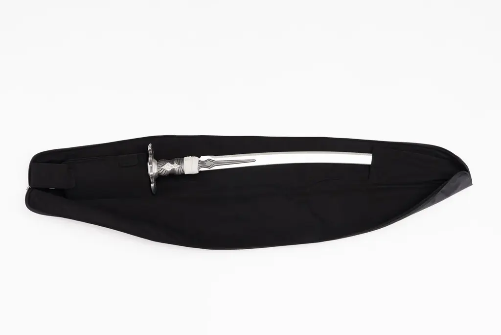 「NieR:Automata」の1/1スケールの衝撃を最高の演出で。5月8日にスマート・トイ「白の契約」に待望の「コンプリート・セット」が登場。期間限定、購入者に専用ソフトケース贈呈キャンペーンを開催 画像 7