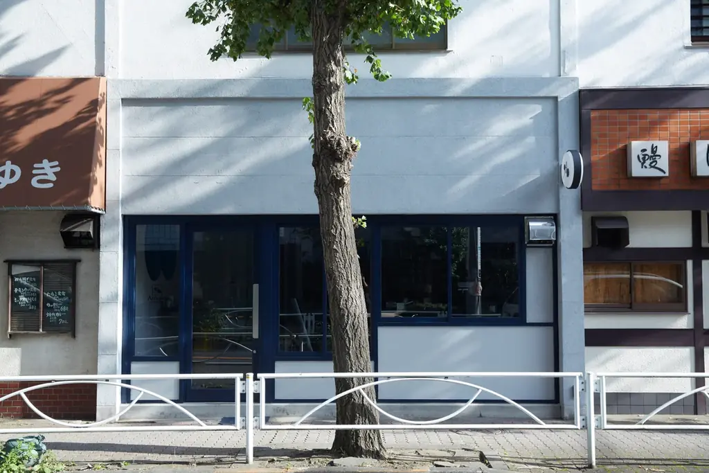 【新蒸留研究所 × Antonic】コラボレーションジン「大切な人と大切な記憶に寄り添う香りに関する探究 -Red letter day-」を2026年5月7日発売 画像 9