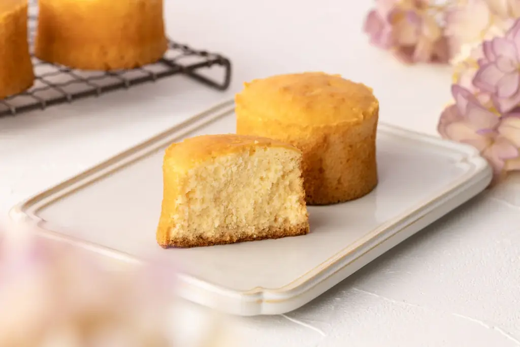 鎌倉紅谷の定番商品「あじさい」の誕生50周年を記念し限定商品が登場！「あじさい 3枚入（缶）」 画像 7