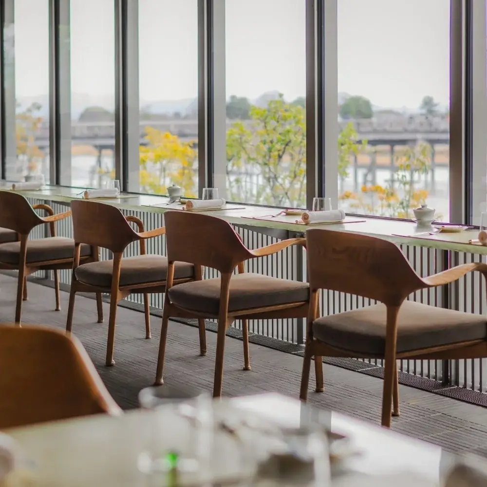 【MUNI KYOTO】緑鮮やかな嵐山で愉しむ新緑アフタヌーンティー「Riverside Afternoon Tea ~vert frais~」季節限定登場 画像 10